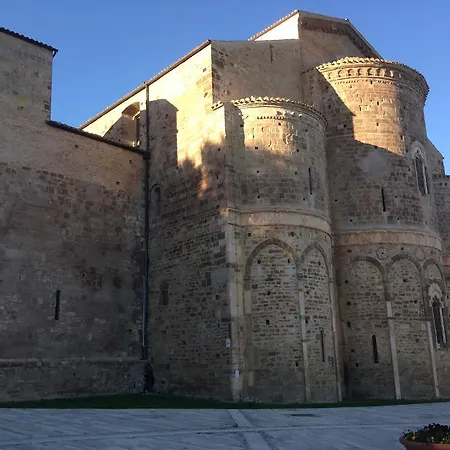 Vetiche Rocca San Giovanni